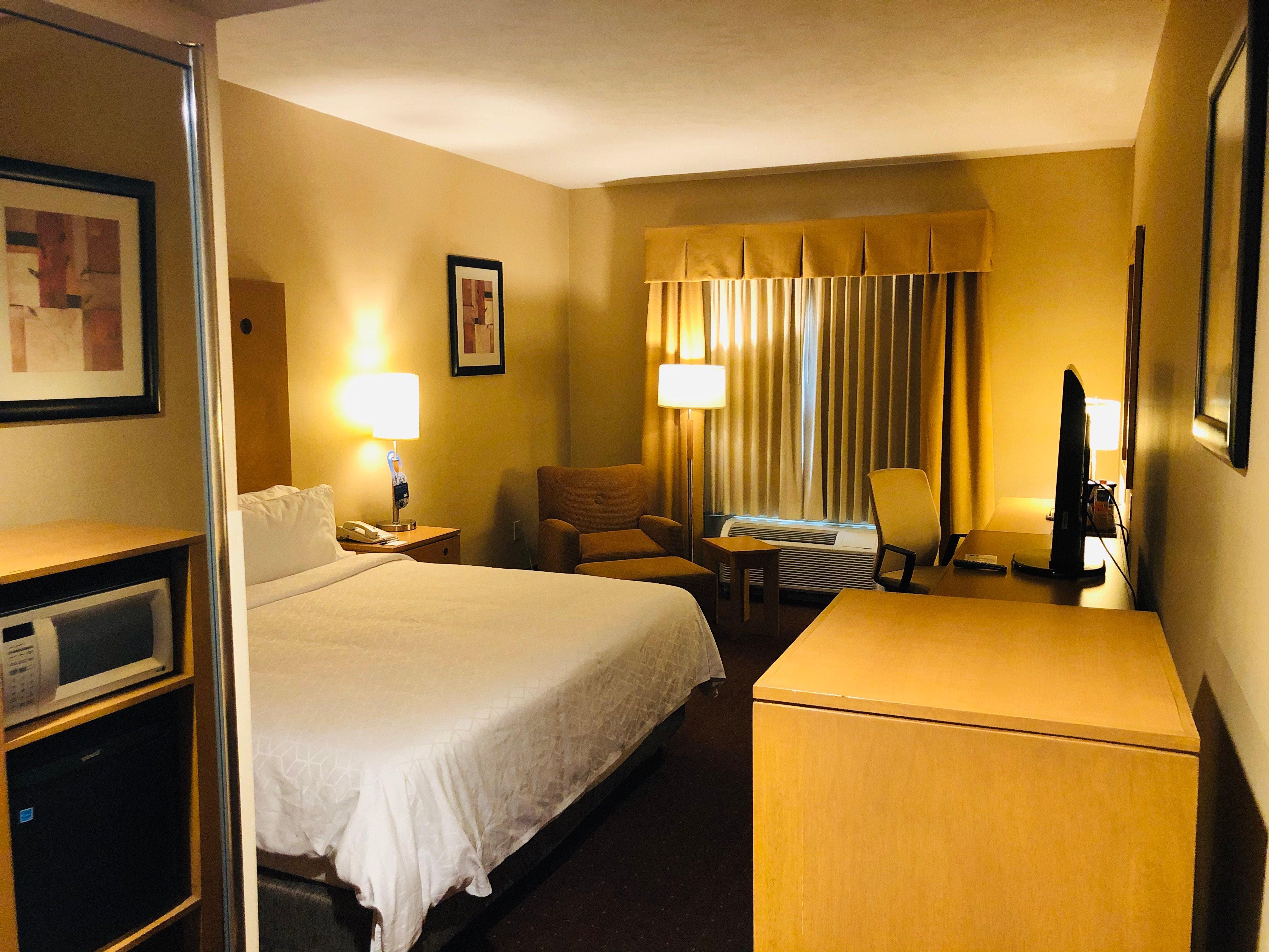 Holiday Inn Express Saltillo Zona Aeropuerto By Ihg Екстер'єр фото