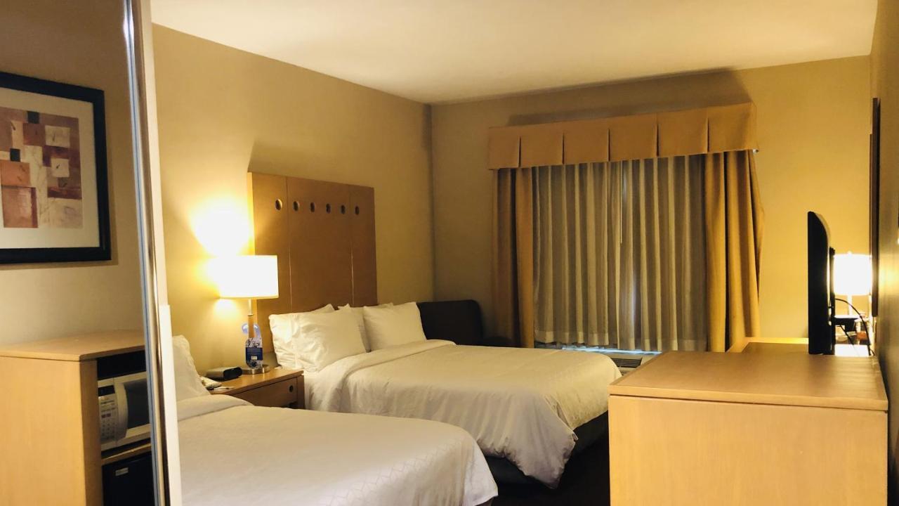 Holiday Inn Express Saltillo Zona Aeropuerto By Ihg Номер фото